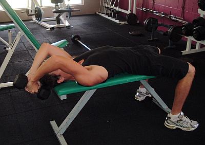 Triceps Exercise Instructions: How to Perform the Skull Crusher