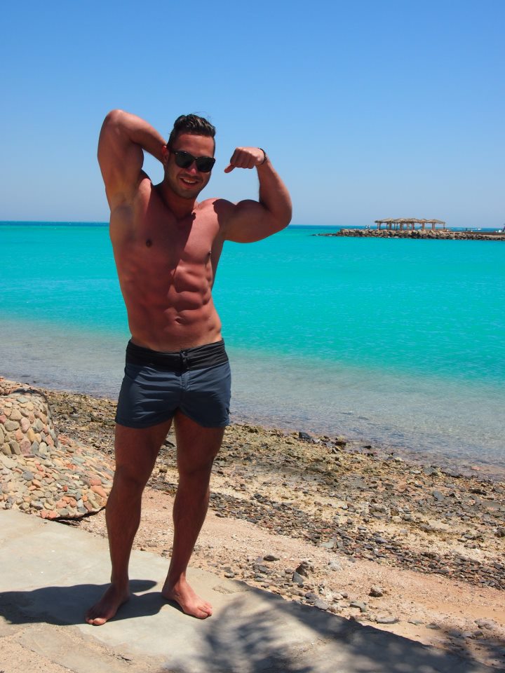 Fitness Model & Competitor Ali Bendary Talks To Directlyfitness.com