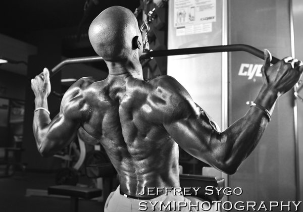 Physique Competitior Regie Simmons Interviews with Directlyfitness.com