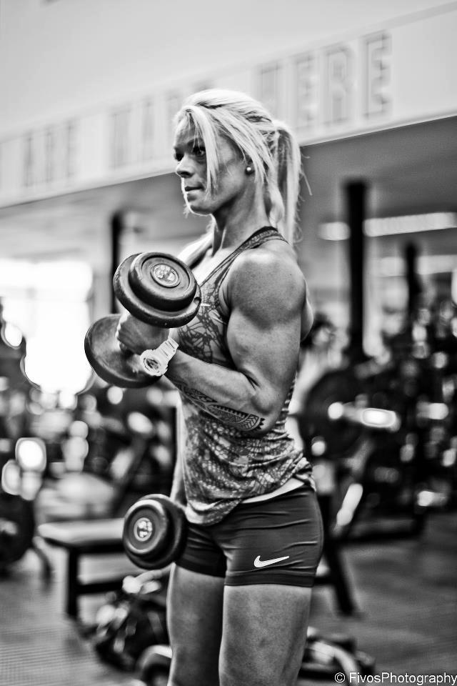 World Powerlifting Chamption Su Farrell Interviews with Directlyfitness.com